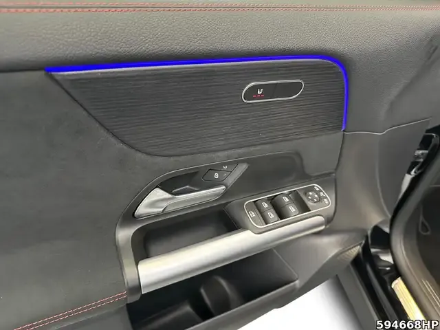 Mercedes-Benz GLA 180