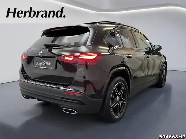 Mercedes-Benz GLA 180