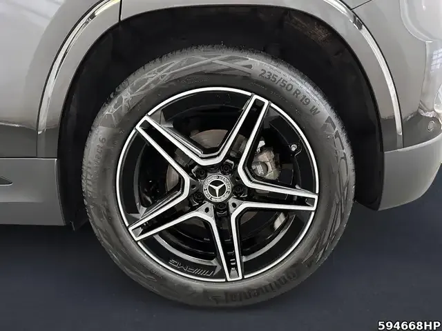 Mercedes-Benz GLA 180