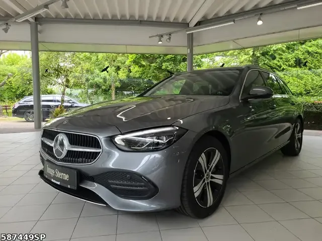 Mercedes-Benz C 220
