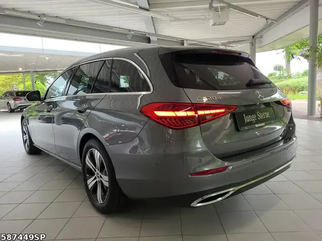 Mercedes-Benz C 220