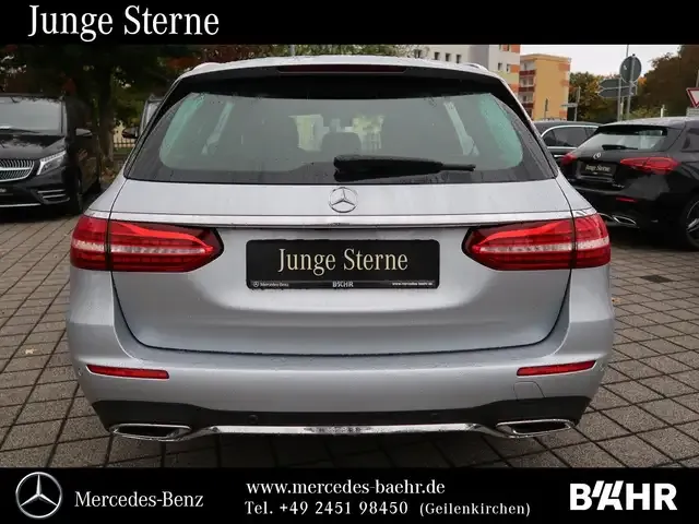 Mercedes-Benz E 400