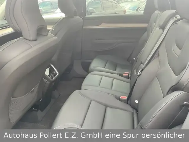 Volvo EX90