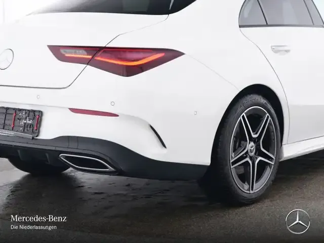 Mercedes-Benz CLA 200