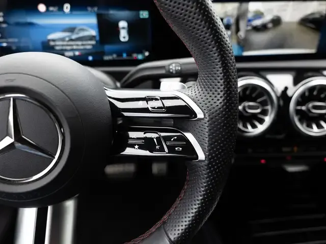 Mercedes-Benz CLA 220