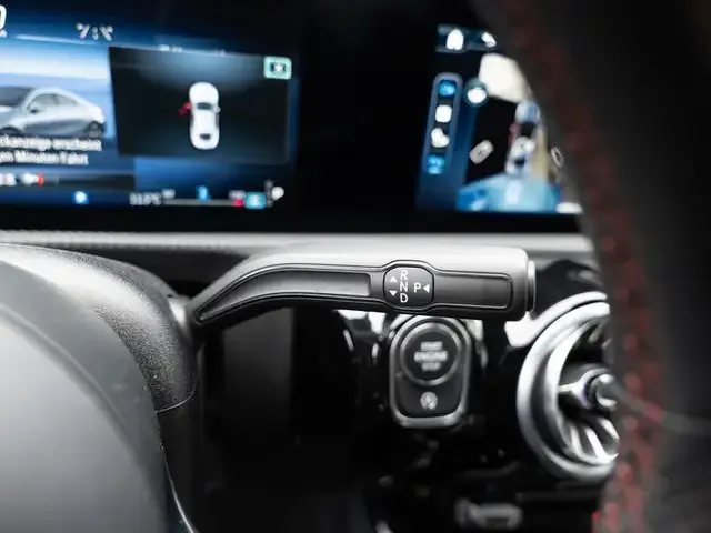 Mercedes-Benz CLA 220