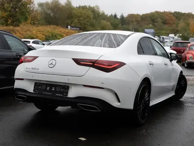 Mercedes-Benz CLA 220