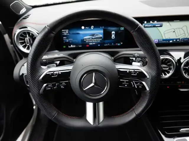 Mercedes-Benz CLA 220