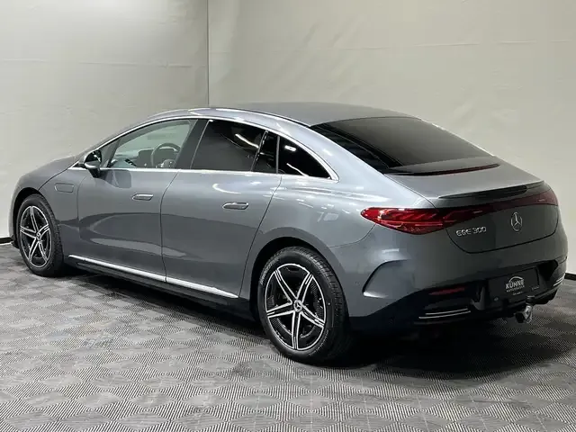Mercedes-Benz EQE 300