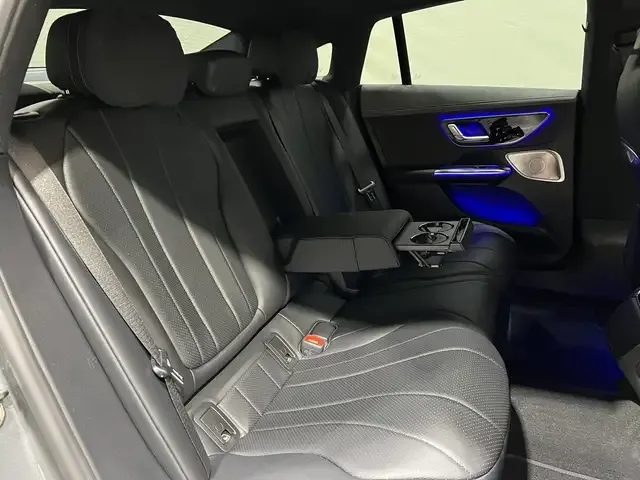 Mercedes-Benz EQE 300