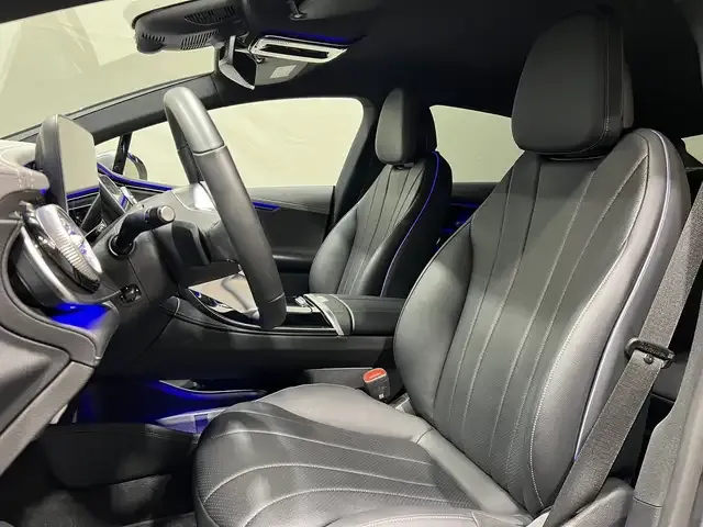 Mercedes-Benz EQE 300