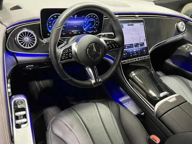 Mercedes-Benz EQE 300