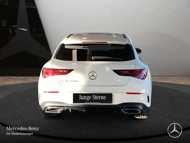 Mercedes-Benz CLA 250