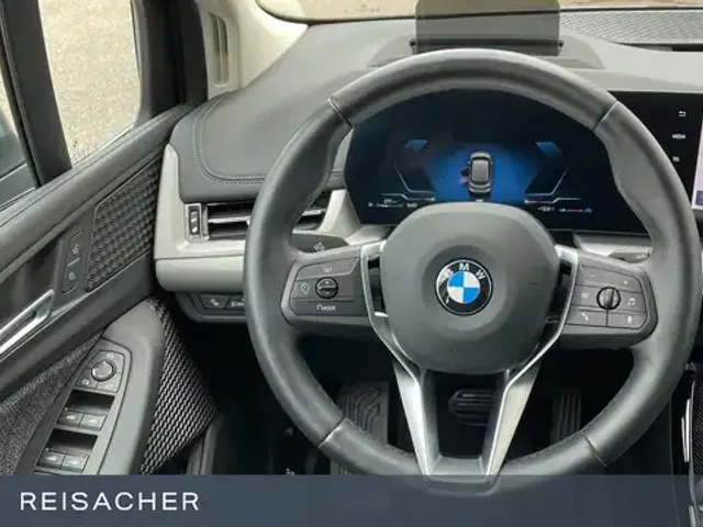 BMW 216
