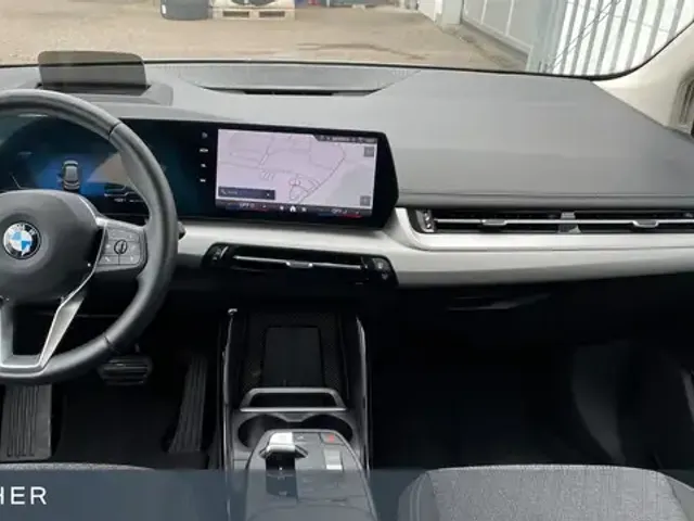 BMW 216