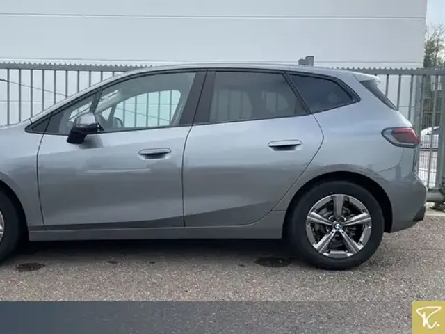 BMW 216