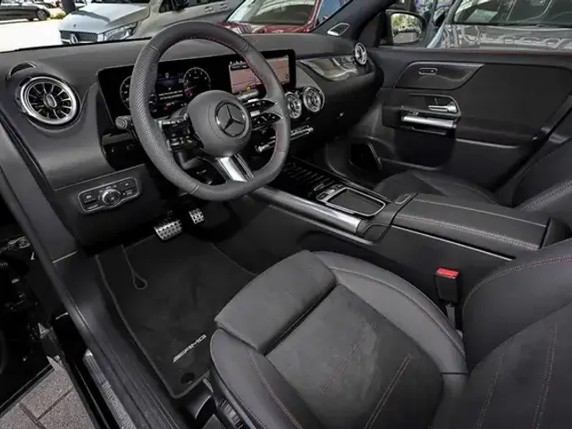 Mercedes-Benz GLA 200