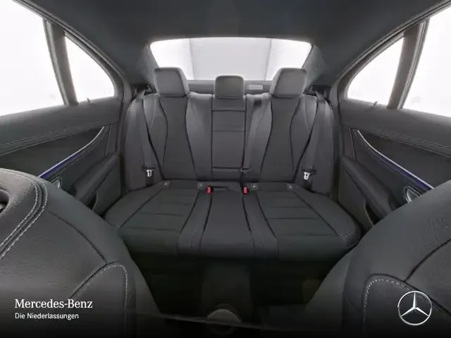 Mercedes-Benz E 400