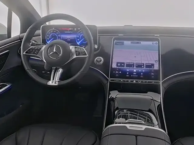 Mercedes-Benz EQE 300