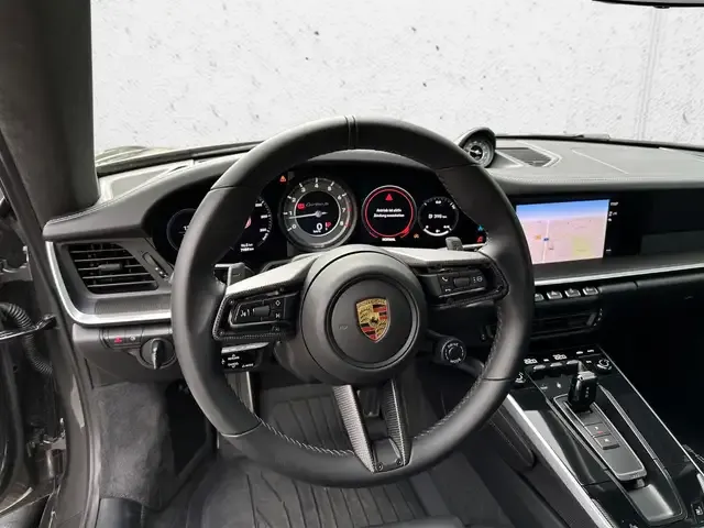 Porsche 992
