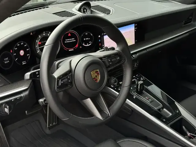 Porsche 992