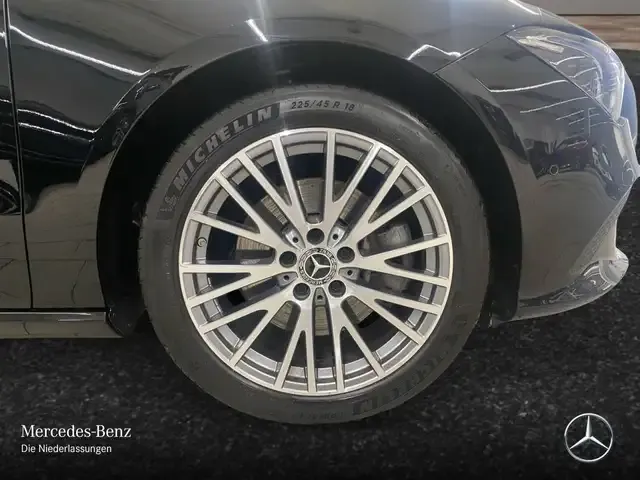 Mercedes-Benz CLA 220