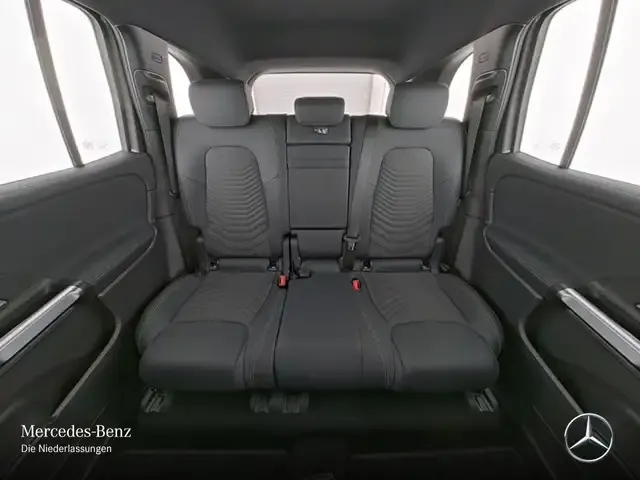 Mercedes-Benz EQB 300