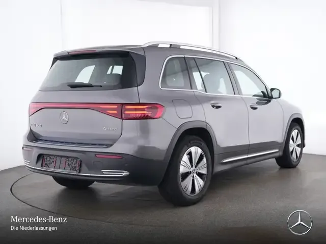 Mercedes-Benz EQB 300