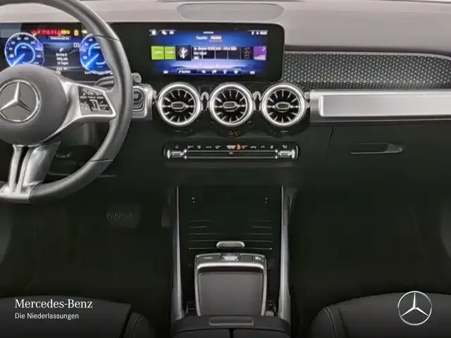 Mercedes-Benz EQB 300