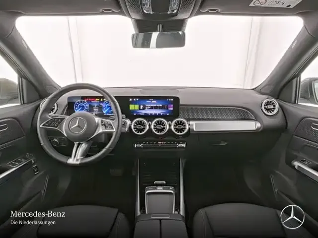 Mercedes-Benz EQB 300