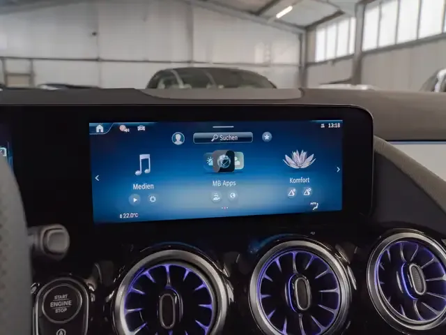 Mercedes-Benz GLA 200