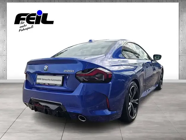 BMW 220