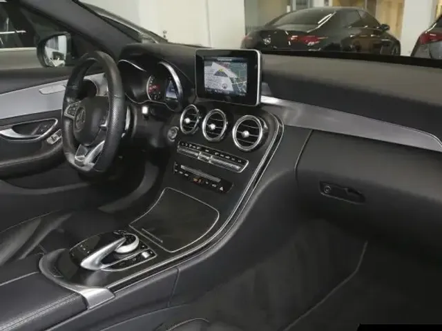 Mercedes-Benz C 200