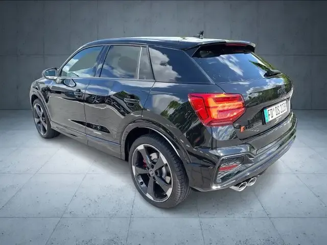 Audi SQ2