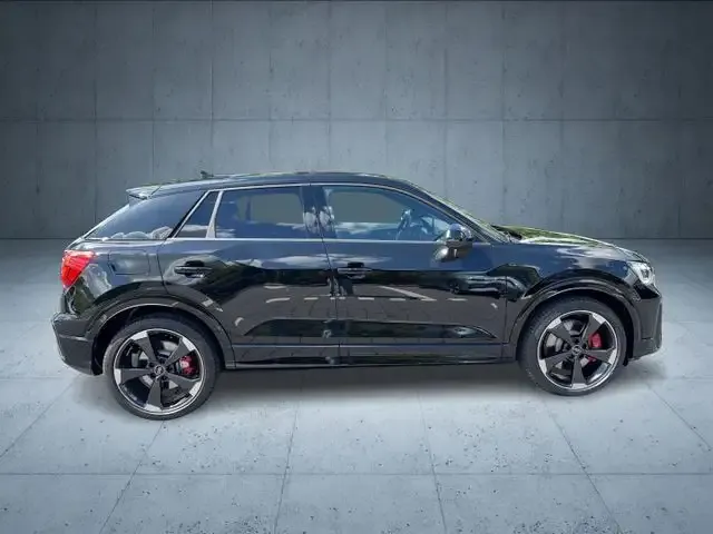 Audi SQ2
