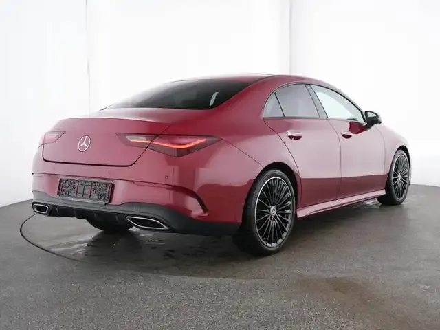 Mercedes-Benz CLA 220