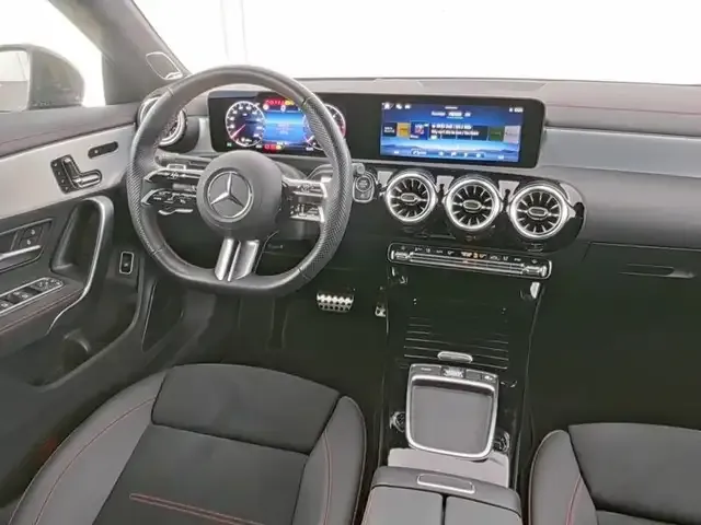 Mercedes-Benz CLA 220