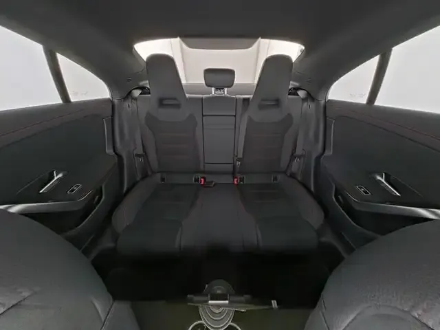Mercedes-Benz CLA 220