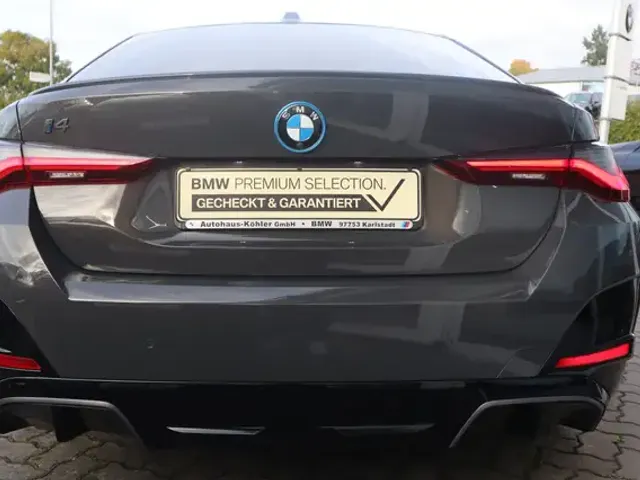BMW i4
