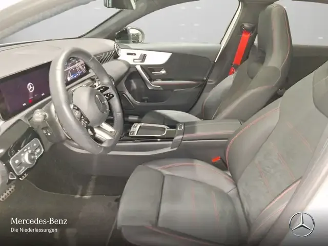 Mercedes-Benz A 35 AMG