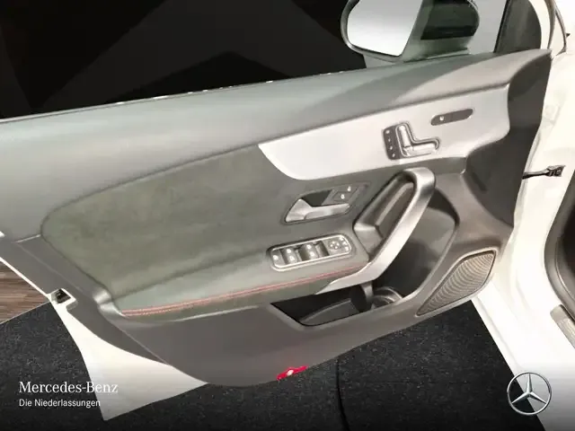 Mercedes-Benz A 35 AMG