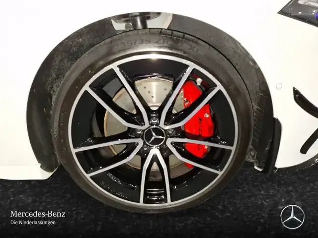 Mercedes-Benz A 35 AMG