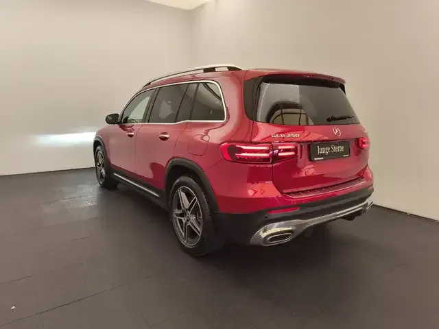 Mercedes-Benz GLB 250