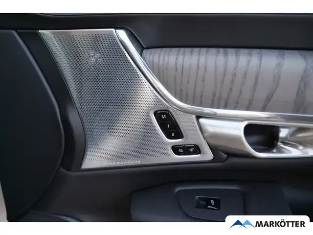 Volvo V90 Cross Country