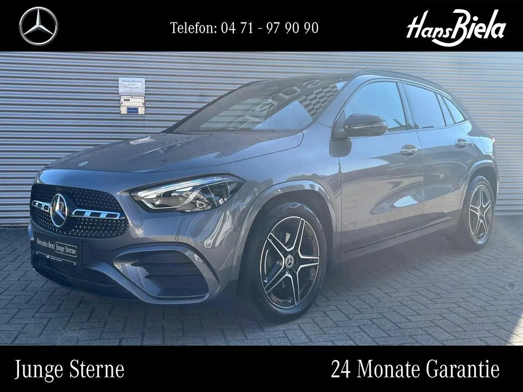 Mercedes-Benz GLA 220