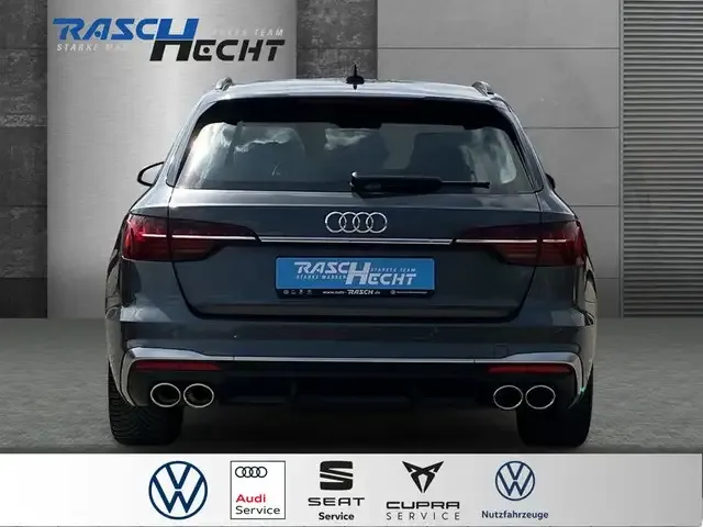 Audi S4