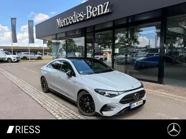 Mercedes-Benz CLA 220