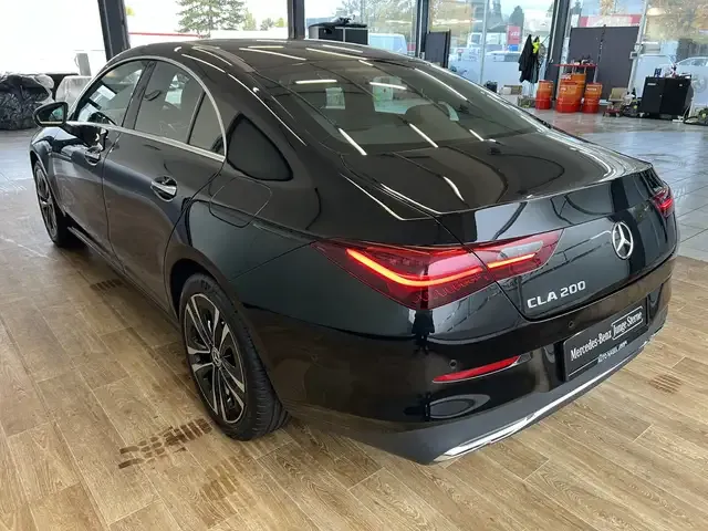 Mercedes-Benz CLA 200