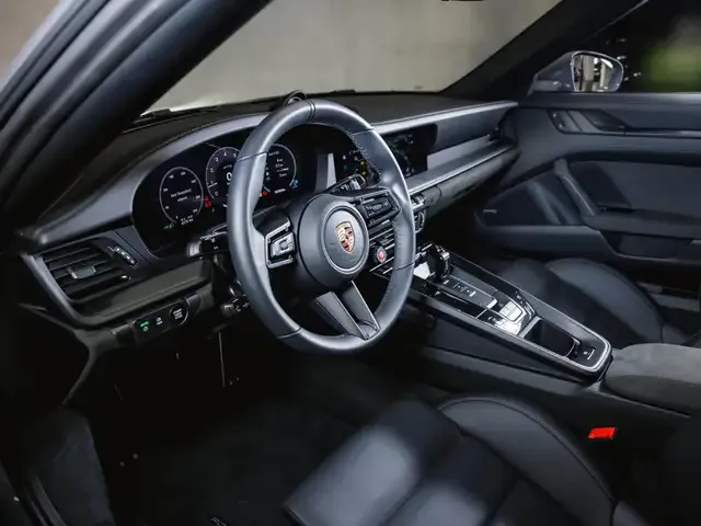 Porsche 992