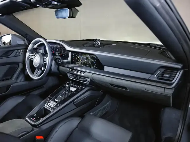 Porsche 992